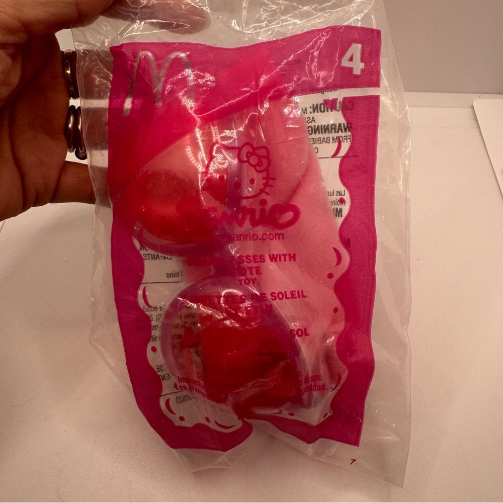 2001 McDonald’s Happy‎ Meal Toy Sanrio Pink Sunglasses with Tote Hello Kitty